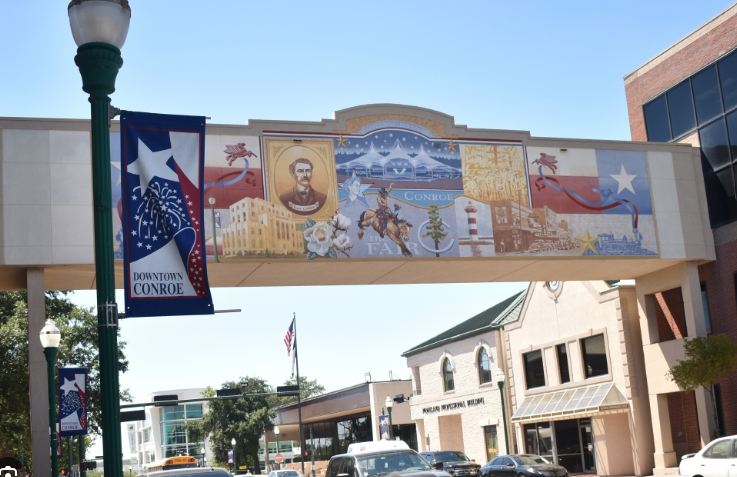 Downtown Conroe mural in Montgomery County, Texas &mdash; birthplace of the Texas Lone Star Flag and seat of the 410th District Court